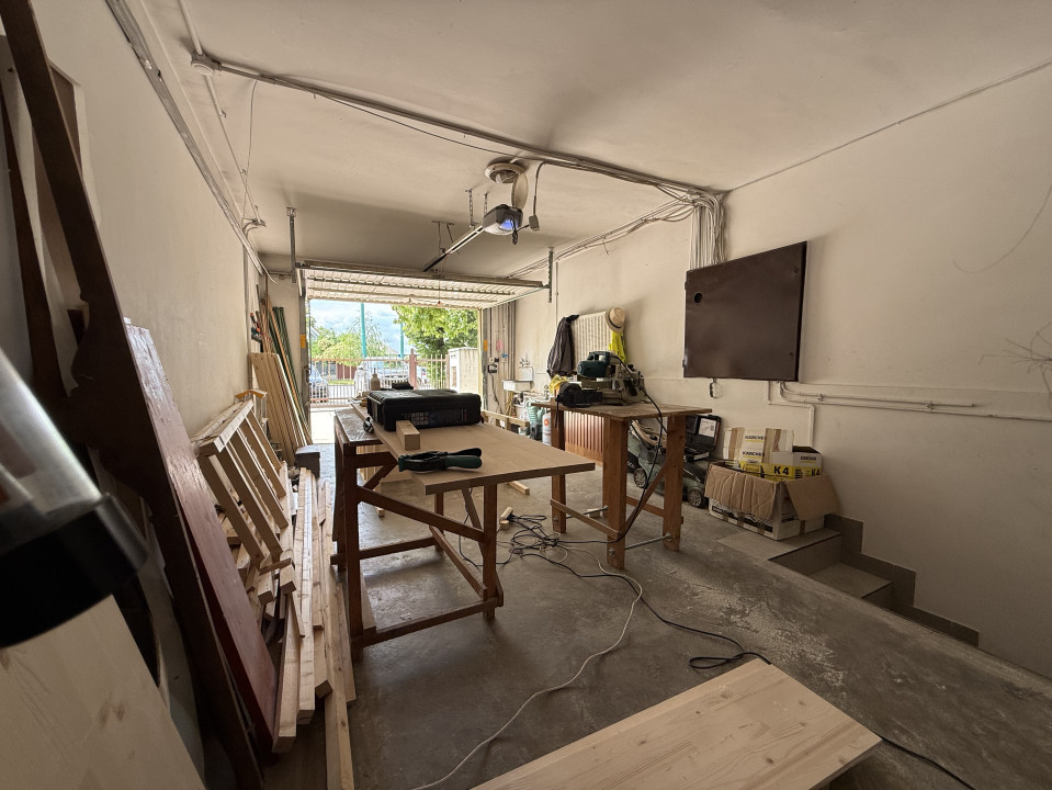 Aventura pe Etaje, casa individuala, 204 mp utili, garaj - Girocului