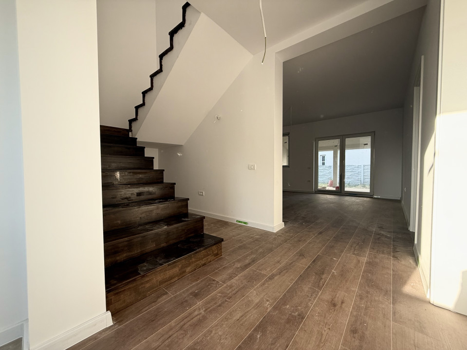 Duplex Stil Mediteranean, 110 mp utili, terasa 16 mp - Chisoda