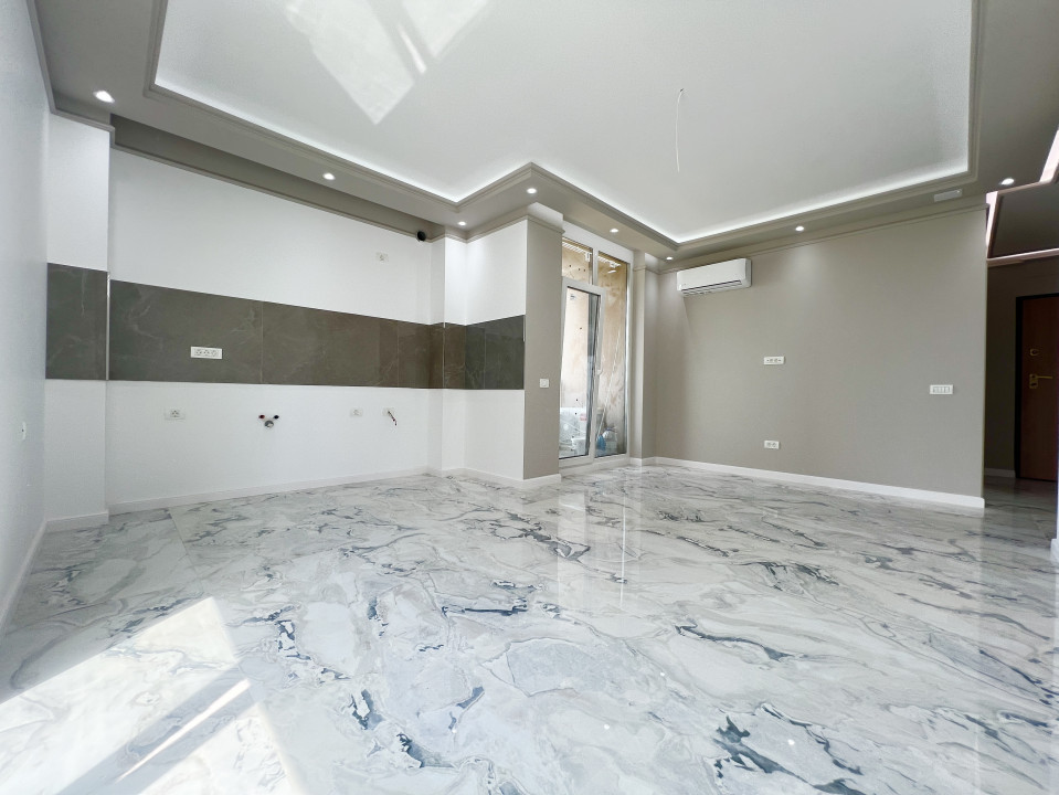 Apartament 3 camere, 60mp utili, 3 camere, etaj 1, lift - Torontalului