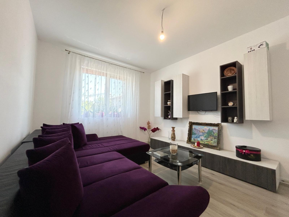 Apartament 2 camere, decomandat, curte 200 mp, parter,  Giroc