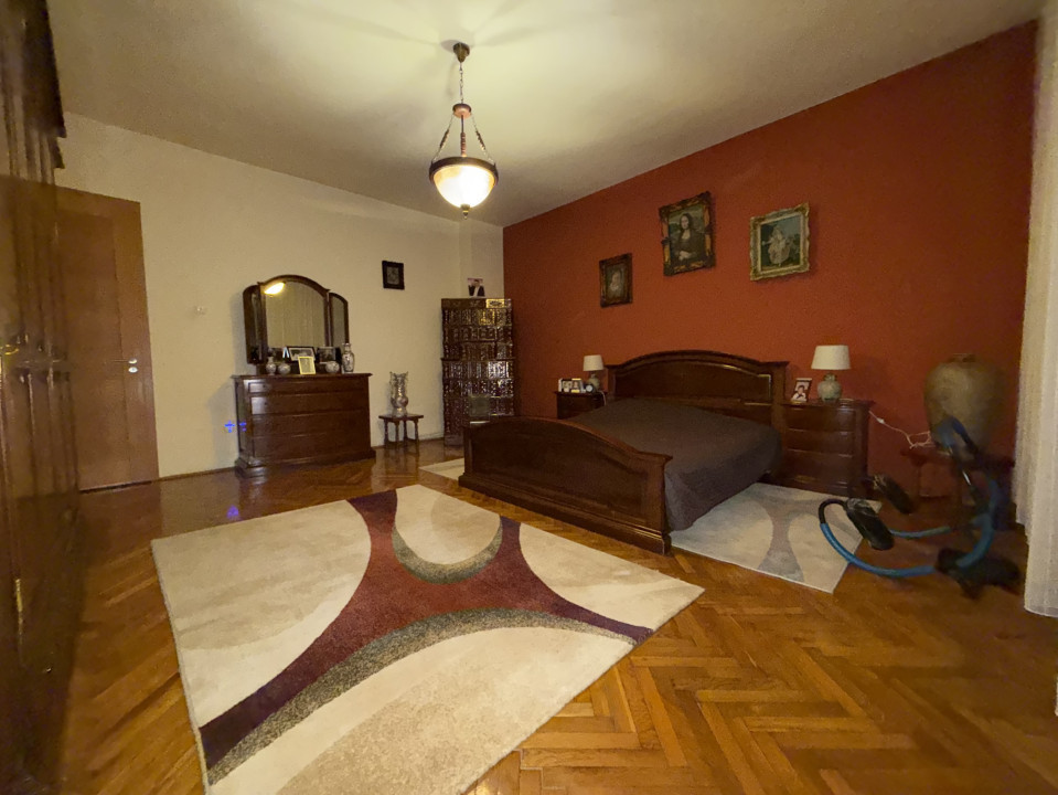 Atelierul lui Davinci, 3 garaje, 500 mp utili, COMISION 0% - Chisoda